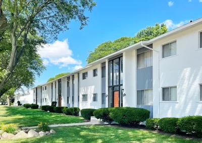 Exterior view of Golfview Apartments